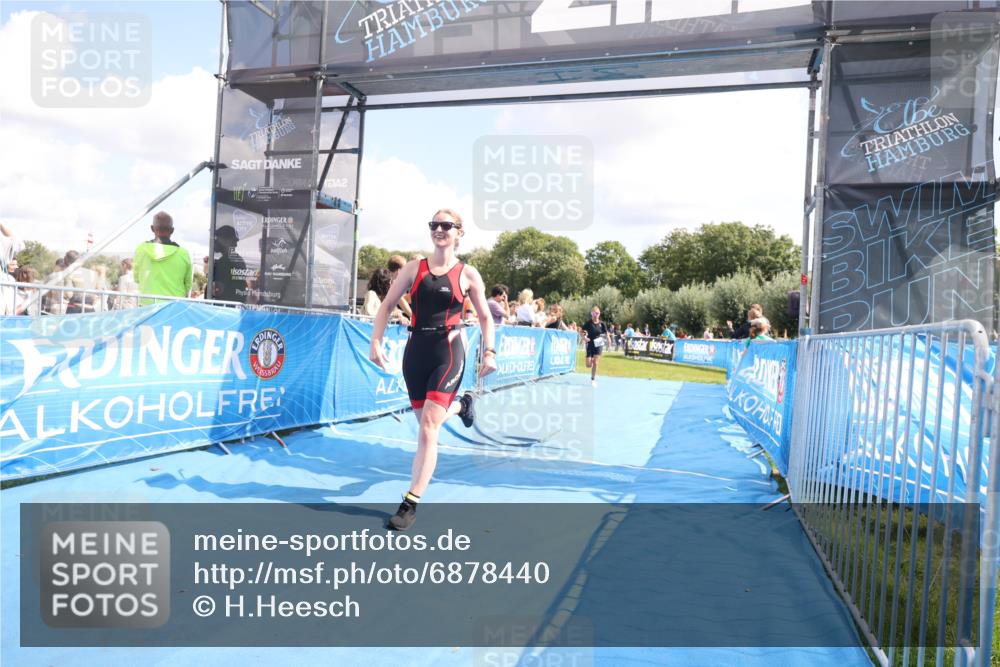 25.08.2024 - Elbe Triathlon Hamburg H.Heesch http://msf.ph/oto/6878440 25.08.2024 12:11:18 Ziel 539, 1688 meine-sportfotos.de