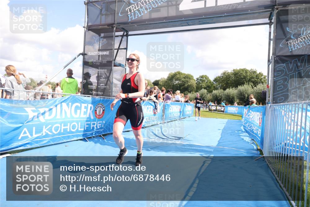 25.08.2024 - Elbe Triathlon Hamburg H.Heesch http://msf.ph/oto/6878446 25.08.2024 12:11:18 Ziel 539, 1688 meine-sportfotos.de