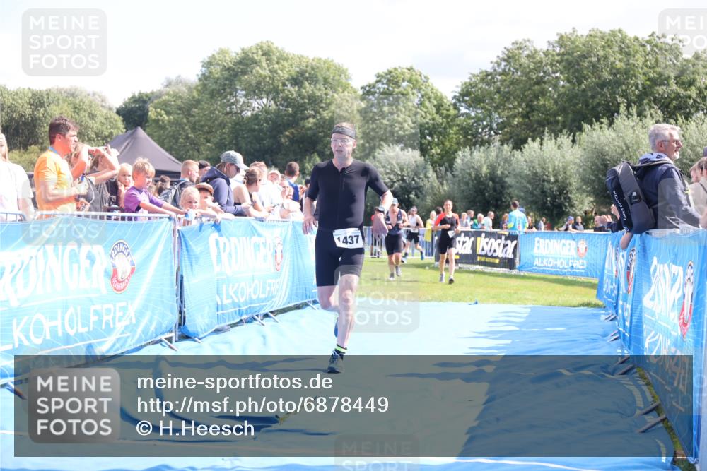 25.08.2024 - Elbe Triathlon Hamburg H.Heesch http://msf.ph/oto/6878449 25.08.2024 11:48:40 Ziel 712, 1437, 1448, 1473, 1555 meine-sportfotos.de