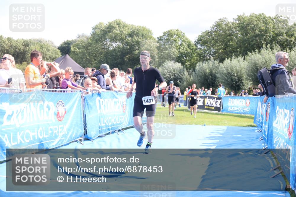 25.08.2024 - Elbe Triathlon Hamburg H.Heesch http://msf.ph/oto/6878453 25.08.2024 11:48:40 Ziel 712, 1437, 1448, 1473, 1555 meine-sportfotos.de