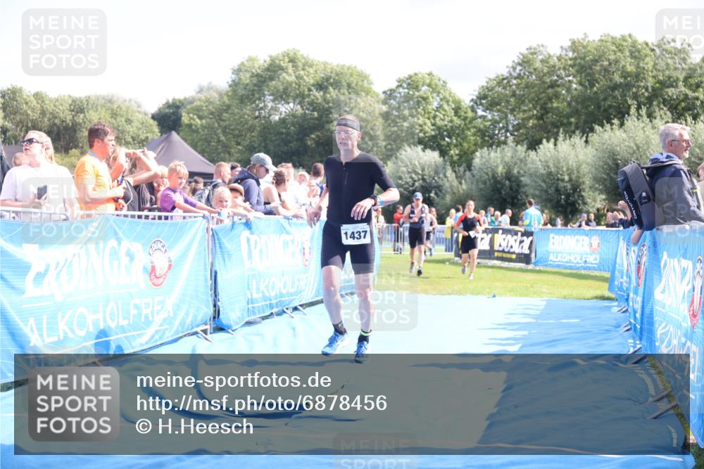 25.08.2024 - Elbe Triathlon Hamburg H.Heesch http://msf.ph/oto/6878456 25.08.2024 11:48:41 Ziel 307, 712, 1437, 1448, 1473, 1555 meine-sportfotos.de