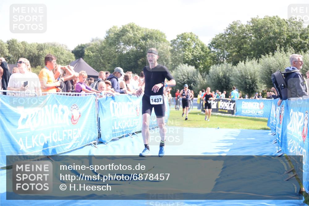 25.08.2024 - Elbe Triathlon Hamburg H.Heesch http://msf.ph/oto/6878457 25.08.2024 11:48:41 Ziel 307, 712, 1437, 1448, 1473, 1555 meine-sportfotos.de