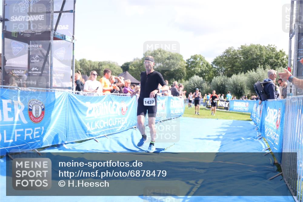 25.08.2024 - Elbe Triathlon Hamburg H.Heesch http://msf.ph/oto/6878479 25.08.2024 11:48:41 Ziel 307, 712, 1437, 1448, 1473, 1555 meine-sportfotos.de