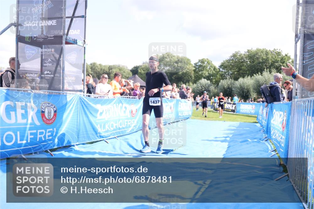 25.08.2024 - Elbe Triathlon Hamburg H.Heesch http://msf.ph/oto/6878481 25.08.2024 11:48:41 Ziel 307, 712, 1437, 1448, 1473, 1555 meine-sportfotos.de