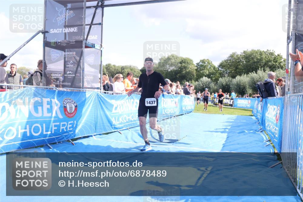 25.08.2024 - Elbe Triathlon Hamburg H.Heesch http://msf.ph/oto/6878489 25.08.2024 11:48:42 Ziel 307, 1437, 1448, 1473, 1555 meine-sportfotos.de