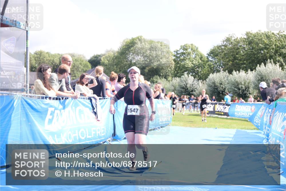 25.08.2024 - Elbe Triathlon Hamburg H.Heesch http://msf.ph/oto/6878517 25.08.2024 12:11:34 Ziel 541, 1503, 1547, 1698 meine-sportfotos.de
