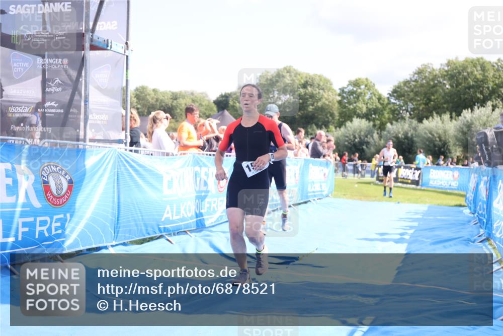 25.08.2024 - Elbe Triathlon Hamburg H.Heesch http://msf.ph/oto/6878521 25.08.2024 11:48:46 Ziel 307, 1437, 1448, 1555 meine-sportfotos.de