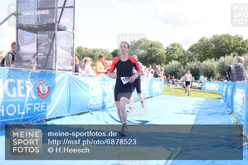 25.08.2024 - Elbe Triathlon Hamburg H.Heesch http://msf.ph/oto/6878523 25.08.2024 11:48:46 Ziel 307, 1437, 1448, 1555 meine-sportfotos.de