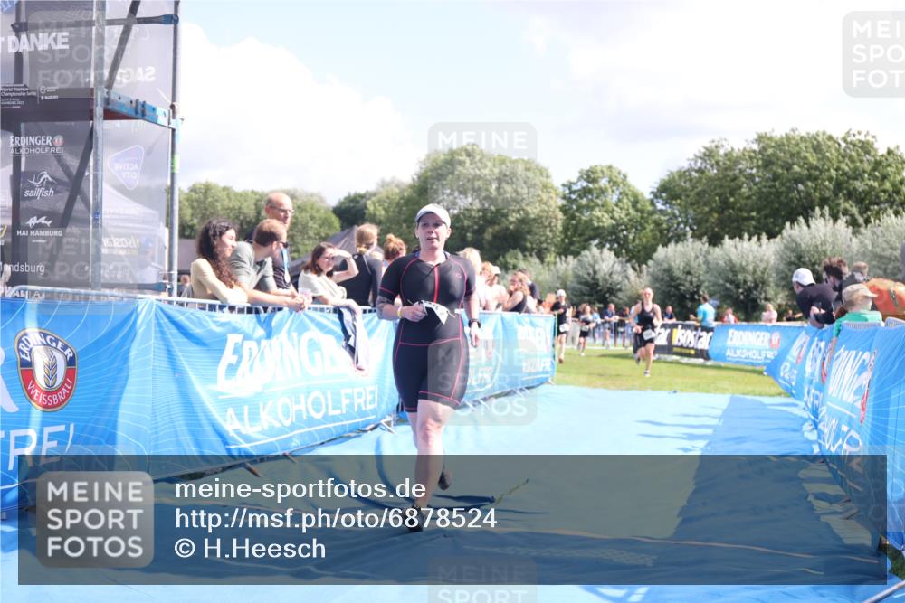 25.08.2024 - Elbe Triathlon Hamburg H.Heesch http://msf.ph/oto/6878524 25.08.2024 12:11:34 Ziel 541, 1503, 1547, 1698 meine-sportfotos.de