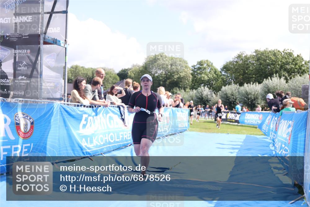25.08.2024 - Elbe Triathlon Hamburg H.Heesch http://msf.ph/oto/6878526 25.08.2024 12:11:34 Ziel 541, 1503, 1547, 1698 meine-sportfotos.de