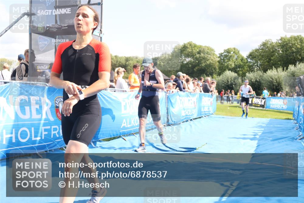 25.08.2024 - Elbe Triathlon Hamburg H.Heesch http://msf.ph/oto/6878537 25.08.2024 11:48:47 Ziel 307, 1437, 1448, 1555 meine-sportfotos.de