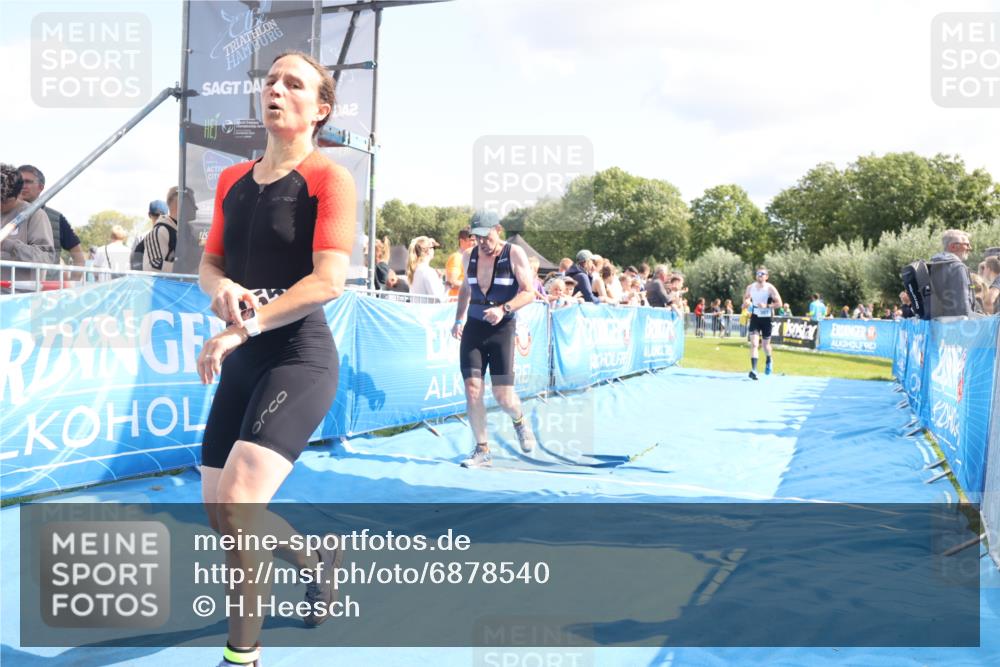 25.08.2024 - Elbe Triathlon Hamburg H.Heesch http://msf.ph/oto/6878540 25.08.2024 11:48:47 Ziel 307, 1437, 1448, 1555 meine-sportfotos.de