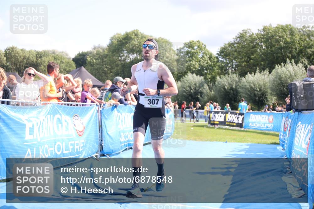 25.08.2024 - Elbe Triathlon Hamburg H.Heesch http://msf.ph/oto/6878548 25.08.2024 11:48:50 Ziel 307, 1448, 1555 meine-sportfotos.de