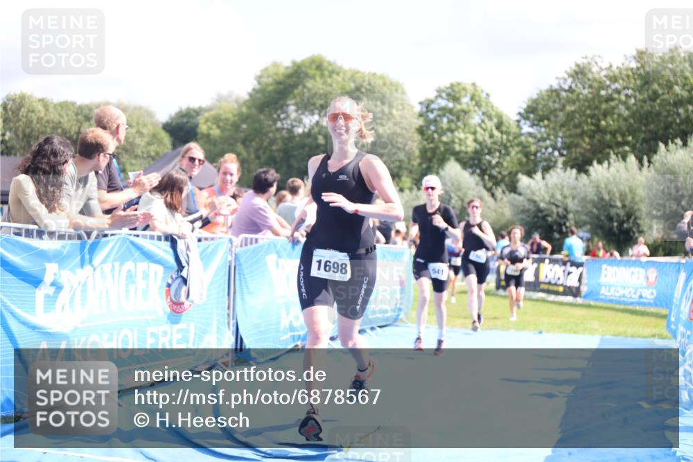 25.08.2024 - Elbe Triathlon Hamburg H.Heesch http://msf.ph/oto/6878567 25.08.2024 12:11:39 Ziel 541, 1503, 1527, 1547, 1698, 1709 meine-sportfotos.de