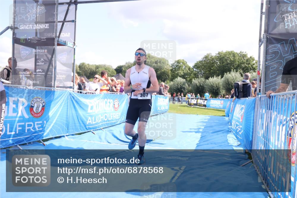 25.08.2024 - Elbe Triathlon Hamburg H.Heesch http://msf.ph/oto/6878568 25.08.2024 11:48:50 Ziel 307, 1448, 1555 meine-sportfotos.de