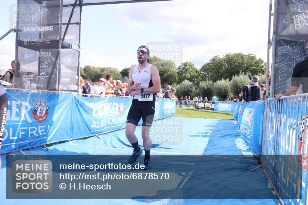 25.08.2024 - Elbe Triathlon Hamburg H.Heesch http://msf.ph/oto/6878570 25.08.2024 11:48:50 Ziel 307, 1448, 1555 meine-sportfotos.de