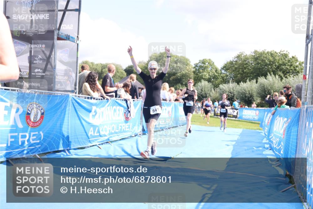 25.08.2024 - Elbe Triathlon Hamburg H.Heesch http://msf.ph/oto/6878601 25.08.2024 12:11:41 Ziel 405, 541, 1503, 1527, 1547, 1698, 1709 meine-sportfotos.de