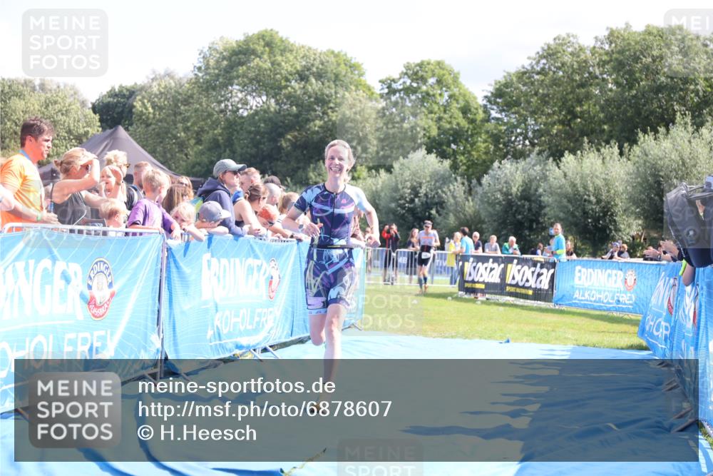 25.08.2024 - Elbe Triathlon Hamburg H.Heesch http://msf.ph/oto/6878607 25.08.2024 11:49:04 Ziel 550, 1522 meine-sportfotos.de