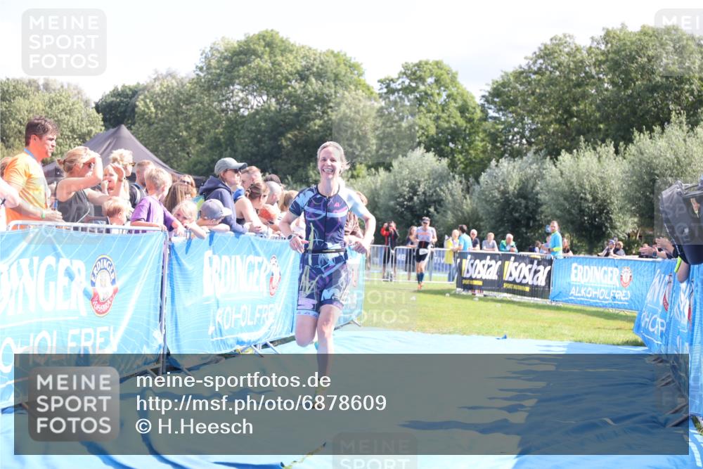 25.08.2024 - Elbe Triathlon Hamburg H.Heesch http://msf.ph/oto/6878609 25.08.2024 11:49:05 Ziel 550, 1522 meine-sportfotos.de