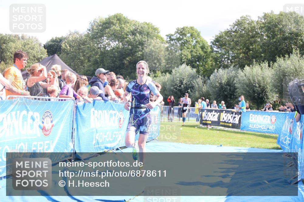 25.08.2024 - Elbe Triathlon Hamburg H.Heesch http://msf.ph/oto/6878611 25.08.2024 11:49:05 Ziel 550, 1522 meine-sportfotos.de