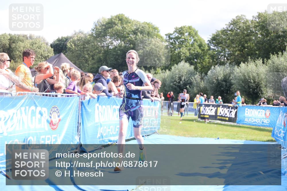 25.08.2024 - Elbe Triathlon Hamburg H.Heesch http://msf.ph/oto/6878617 25.08.2024 11:49:05 Ziel 550, 1522 meine-sportfotos.de