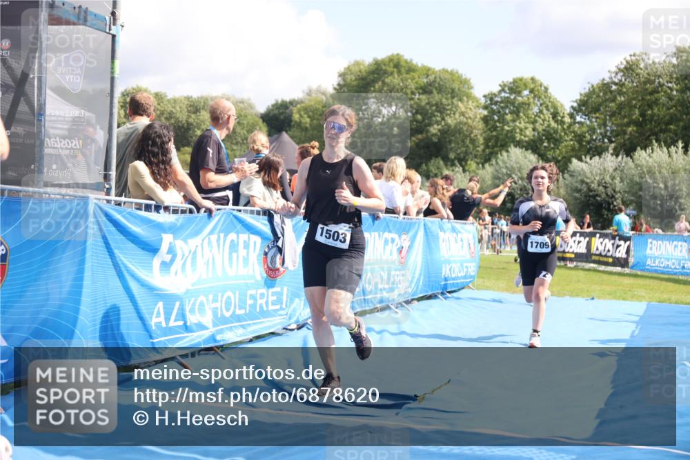 25.08.2024 - Elbe Triathlon Hamburg H.Heesch http://msf.ph/oto/6878620 25.08.2024 12:11:42 Ziel 405, 541, 1503, 1527, 1698, 1709 meine-sportfotos.de