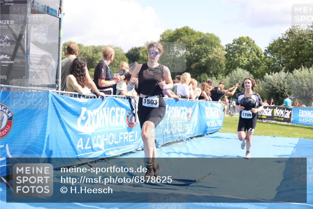 25.08.2024 - Elbe Triathlon Hamburg H.Heesch http://msf.ph/oto/6878625 25.08.2024 12:11:42 Ziel 405, 541, 1503, 1527, 1698, 1709 meine-sportfotos.de