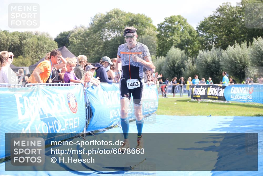 25.08.2024 - Elbe Triathlon Hamburg H.Heesch http://msf.ph/oto/6878663 25.08.2024 11:49:14 Ziel 1463 meine-sportfotos.de