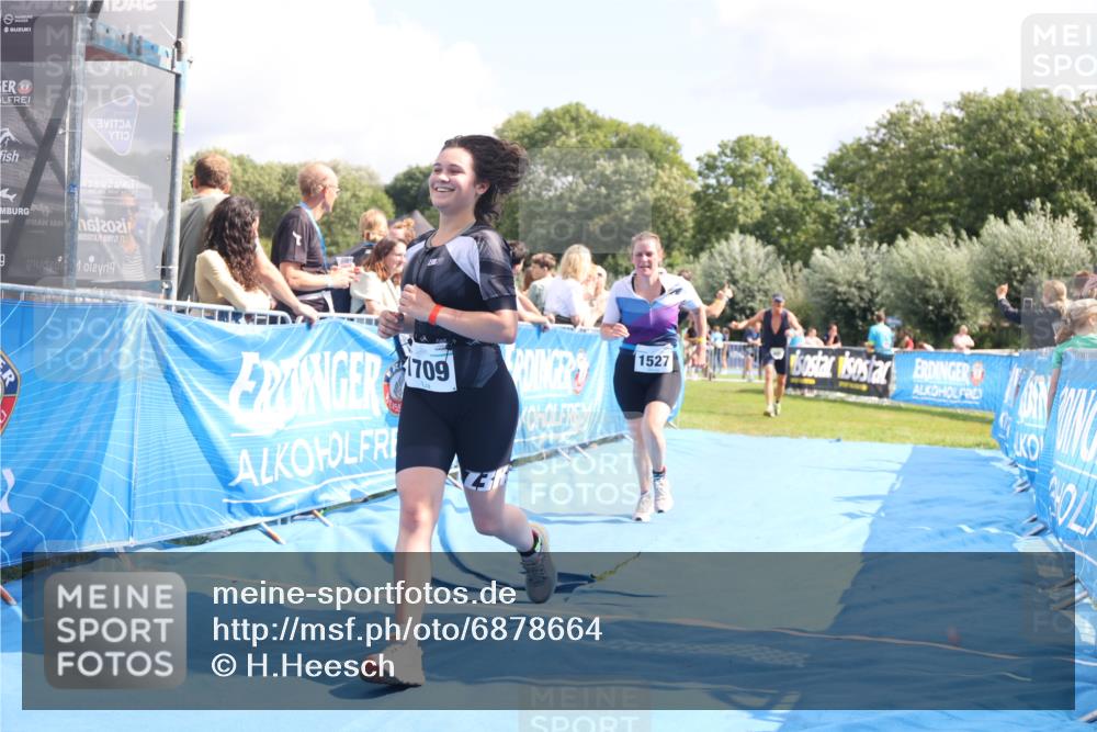 25.08.2024 - Elbe Triathlon Hamburg H.Heesch http://msf.ph/oto/6878664 25.08.2024 12:11:44 Ziel 405, 541, 1503, 1527, 1698, 1709 meine-sportfotos.de