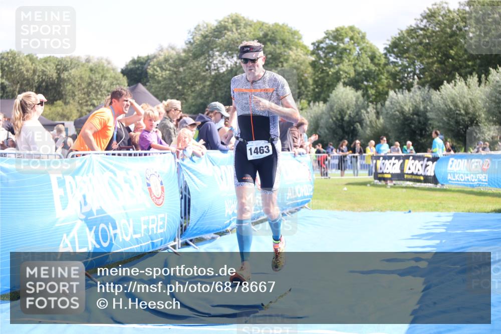 25.08.2024 - Elbe Triathlon Hamburg H.Heesch http://msf.ph/oto/6878667 25.08.2024 11:49:14 Ziel 1463 meine-sportfotos.de