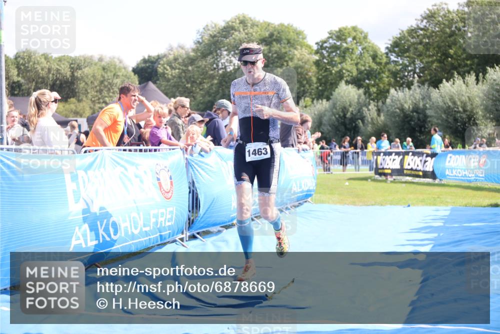 25.08.2024 - Elbe Triathlon Hamburg H.Heesch http://msf.ph/oto/6878669 25.08.2024 11:49:14 Ziel 1463 meine-sportfotos.de