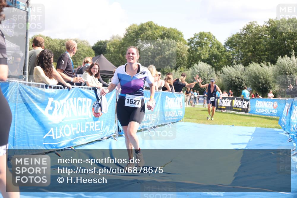 25.08.2024 - Elbe Triathlon Hamburg H.Heesch http://msf.ph/oto/6878675 25.08.2024 12:11:44 Ziel 405, 541, 1503, 1527, 1698, 1709 meine-sportfotos.de