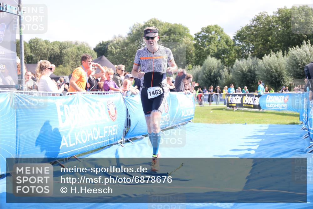 25.08.2024 - Elbe Triathlon Hamburg H.Heesch http://msf.ph/oto/6878676 25.08.2024 11:49:15 Ziel 1463 meine-sportfotos.de