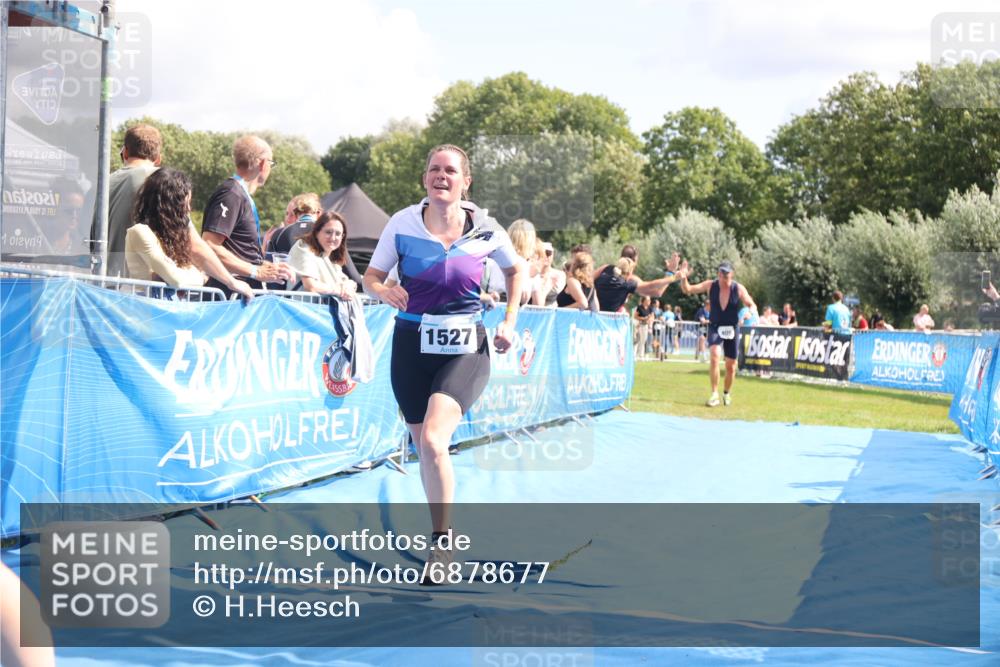 25.08.2024 - Elbe Triathlon Hamburg H.Heesch http://msf.ph/oto/6878677 25.08.2024 12:11:44 Ziel 405, 541, 1503, 1527, 1698, 1709 meine-sportfotos.de