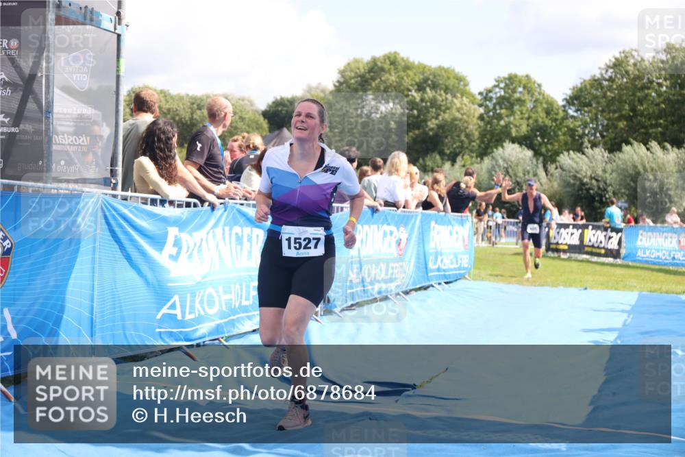 25.08.2024 - Elbe Triathlon Hamburg H.Heesch http://msf.ph/oto/6878684 25.08.2024 12:11:45 Ziel 405, 541, 1503, 1527, 1698, 1709 meine-sportfotos.de