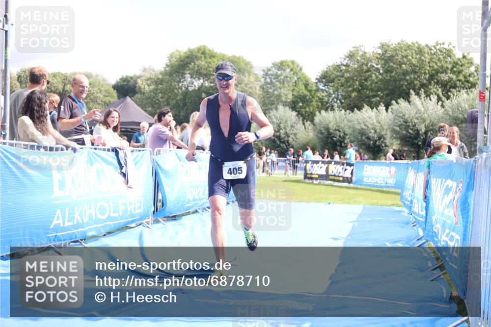 25.08.2024 - Elbe Triathlon Hamburg H.Heesch http://msf.ph/oto/6878710 25.08.2024 12:11:48 Ziel 405, 1503, 1527, 1709 meine-sportfotos.de