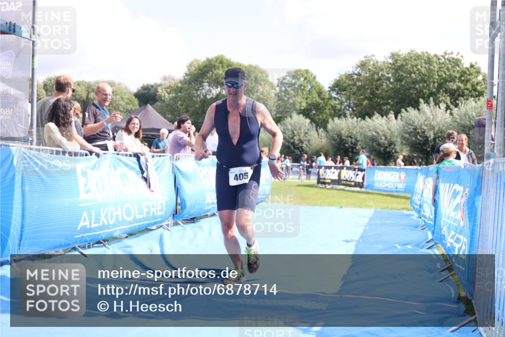 25.08.2024 - Elbe Triathlon Hamburg H.Heesch http://msf.ph/oto/6878714 25.08.2024 12:11:48 Ziel 405, 1503, 1527, 1709 meine-sportfotos.de