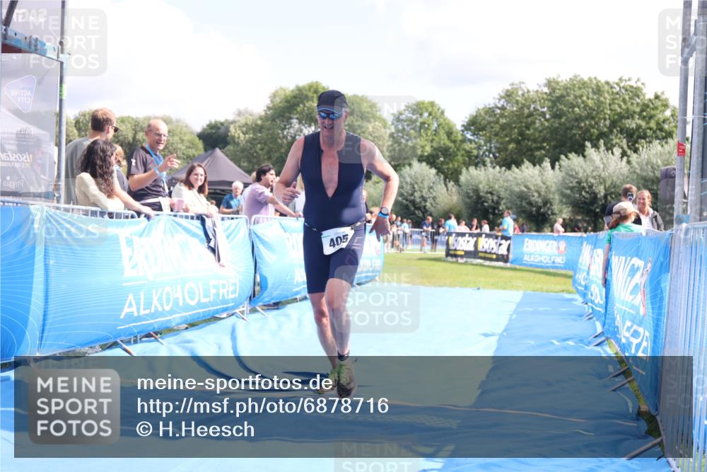 25.08.2024 - Elbe Triathlon Hamburg H.Heesch http://msf.ph/oto/6878716 25.08.2024 12:11:48 Ziel 405, 1503, 1527, 1709 meine-sportfotos.de