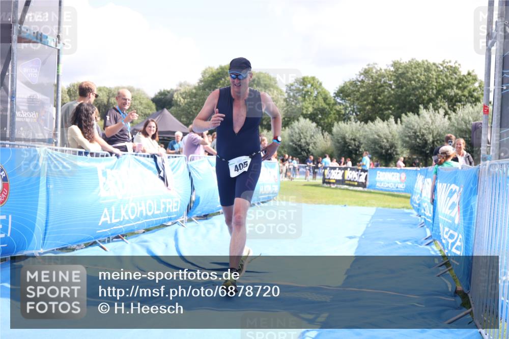 25.08.2024 - Elbe Triathlon Hamburg H.Heesch http://msf.ph/oto/6878720 25.08.2024 12:11:49 Ziel 405, 1503, 1527, 1709 meine-sportfotos.de