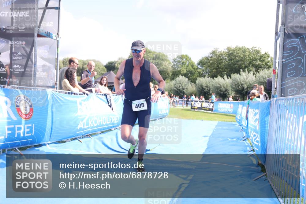 25.08.2024 - Elbe Triathlon Hamburg H.Heesch http://msf.ph/oto/6878728 25.08.2024 12:11:49 Ziel 405, 1503, 1527, 1709 meine-sportfotos.de