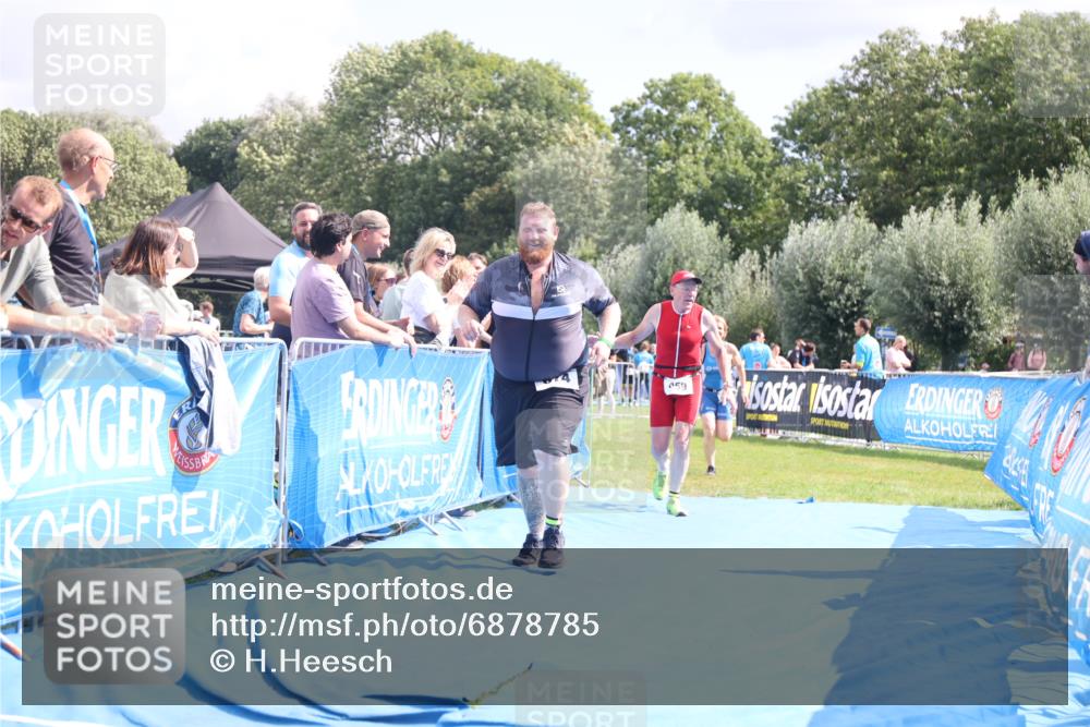 25.08.2024 - Elbe Triathlon Hamburg H.Heesch http://msf.ph/oto/6878785 25.08.2024 12:12:09 Ziel 459, 674, 1575 meine-sportfotos.de