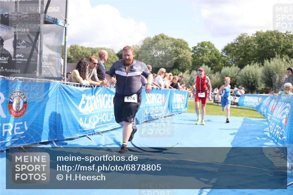 25.08.2024 - Elbe Triathlon Hamburg H.Heesch http://msf.ph/oto/6878805 25.08.2024 12:12:11 Ziel 459, 674, 1575 meine-sportfotos.de