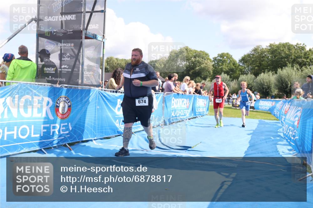 25.08.2024 - Elbe Triathlon Hamburg H.Heesch http://msf.ph/oto/6878817 25.08.2024 12:12:11 Ziel 459, 674, 1575 meine-sportfotos.de