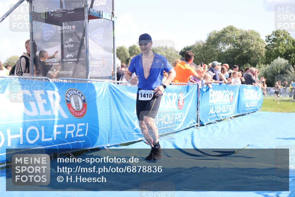 25.08.2024 - Elbe Triathlon Hamburg H.Heesch http://msf.ph/oto/6878836 25.08.2024 11:49:51 Ziel 493, 549, 1410, 1496 meine-sportfotos.de