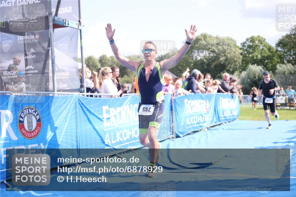 25.08.2024 - Elbe Triathlon Hamburg H.Heesch http://msf.ph/oto/6878929 25.08.2024 11:50:04 Ziel 411, 493, 509, 785 meine-sportfotos.de