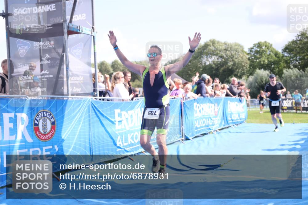25.08.2024 - Elbe Triathlon Hamburg H.Heesch http://msf.ph/oto/6878931 25.08.2024 11:50:04 Ziel 411, 493, 509, 785 meine-sportfotos.de