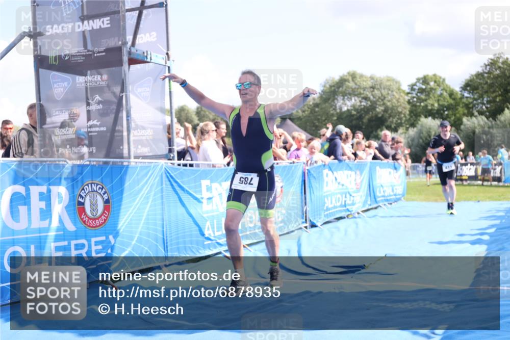 25.08.2024 - Elbe Triathlon Hamburg H.Heesch http://msf.ph/oto/6878935 25.08.2024 11:50:05 Ziel 411, 493, 509, 785, 1672 meine-sportfotos.de