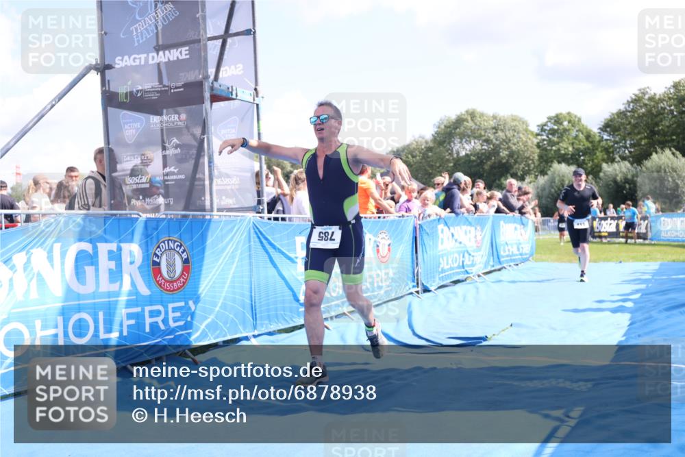 25.08.2024 - Elbe Triathlon Hamburg H.Heesch http://msf.ph/oto/6878938 25.08.2024 11:50:05 Ziel 411, 493, 509, 785, 1672 meine-sportfotos.de