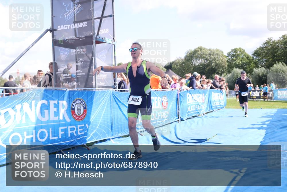25.08.2024 - Elbe Triathlon Hamburg H.Heesch http://msf.ph/oto/6878940 25.08.2024 11:50:05 Ziel 411, 493, 509, 785, 1672 meine-sportfotos.de