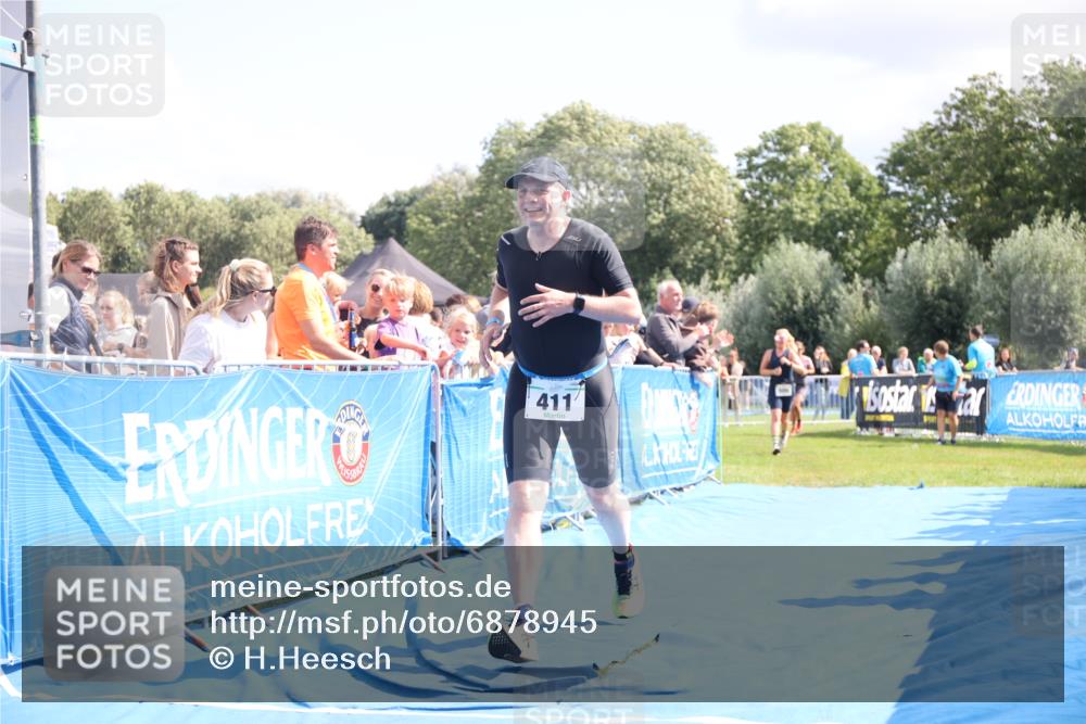 25.08.2024 - Elbe Triathlon Hamburg H.Heesch http://msf.ph/oto/6878945 25.08.2024 11:50:06 Ziel 411, 509, 785, 1672 meine-sportfotos.de